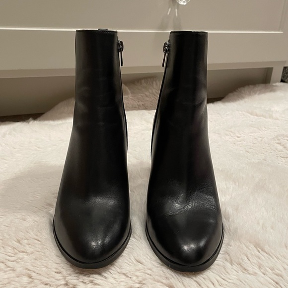COACH Calf Leather Black “Jemma” Ankle Booties - Sz 7 - Picture 3 of 8